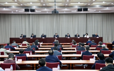 農(nóng)業(yè)農(nóng)村部召開干部大會(huì) 對(duì)深入貫徹中央八項(xiàng)規(guī)定精神學(xué)習(xí)教育工作進(jìn)行再動(dòng)員再部署